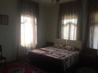 Гостевой дом Rest House Batumi Батуми Двухместный номер с 1 кроватью или 2 отдельными кроватями-12